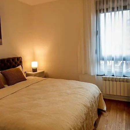 Apartament Leona